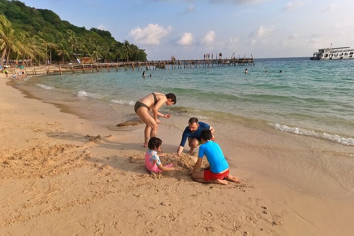 OnBird - Private family KID-FRIENDLY Snorkeling trip by speedboat in Phu Quoc