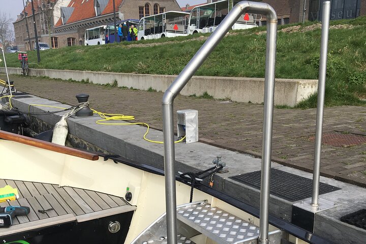 Round trip, Visit The Harbor of the Netherlands with a Electric boat in Hoorn