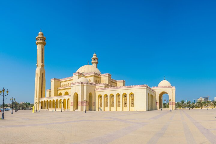 Full Day Sightseeing Tour in Bahrain