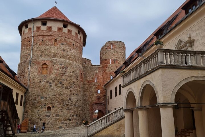 Riga to Vilnius - Sightseeing transfer