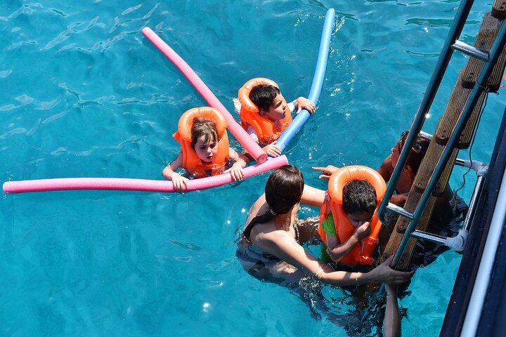 All Day Cruise -3 Islands to Agistri,Moni, Aegina with lunch and drinks included