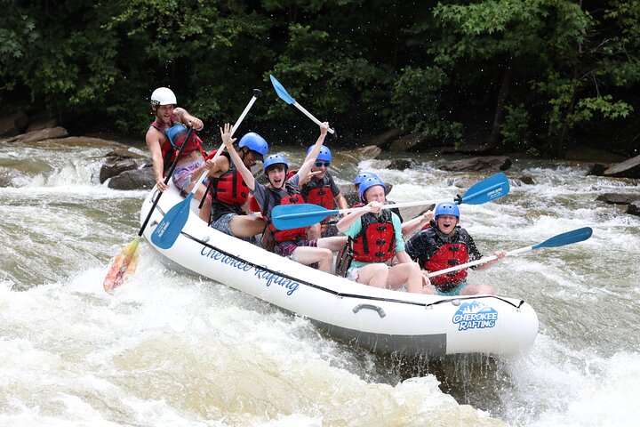 Ocoee River Middle Whitewater Rafting Trip (Most Popular Tour)