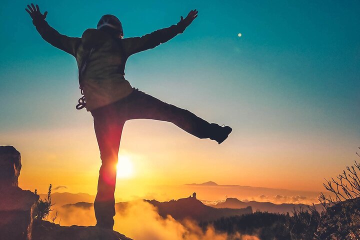 The Volcano Heart Tour: Hiking, Tasting and Sunset Experience