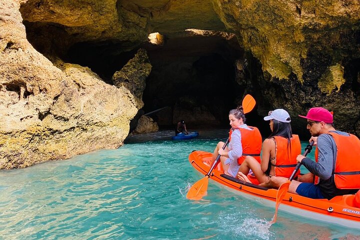 Benagil: Caves, Beaches, and Secret Spots Guided Kayak Tour