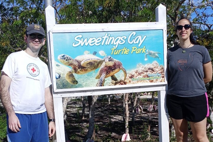 Blue hole, drift snorkeling, turtles Celebration Key is welcome