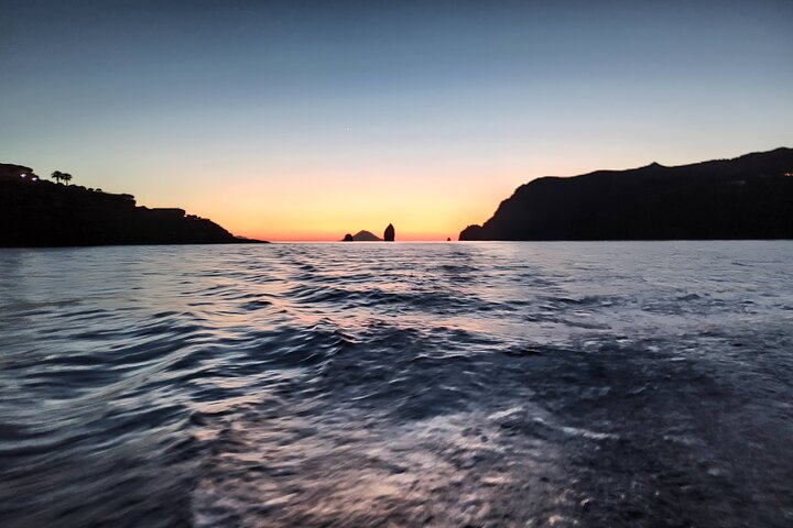 Private Boat Tour at Sunset to the Faraglioni of Lipari