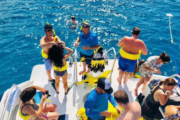 All Inclusive Beach and Snorkel Boat Tour to Icacos Island