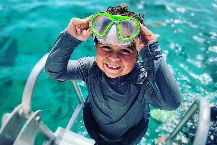All Inclusive Beach and Snorkel Boat Tour to Icacos Island