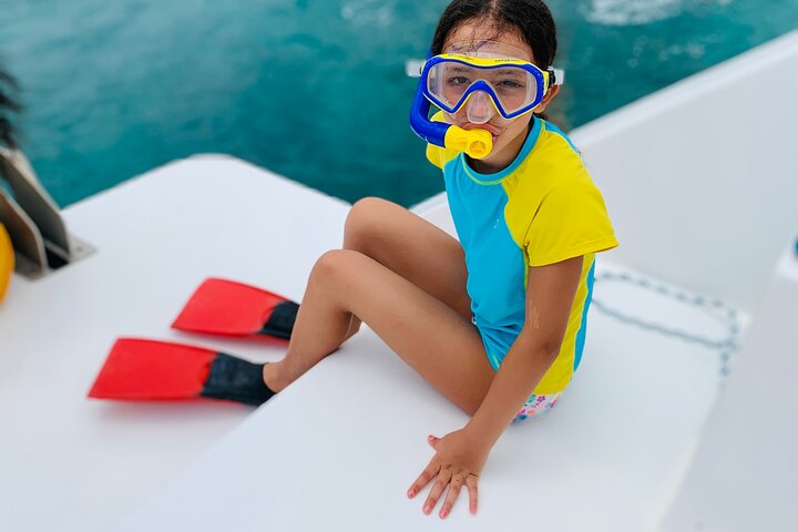 All Inclusive Beach and Snorkel Boat Tour to Icacos Island