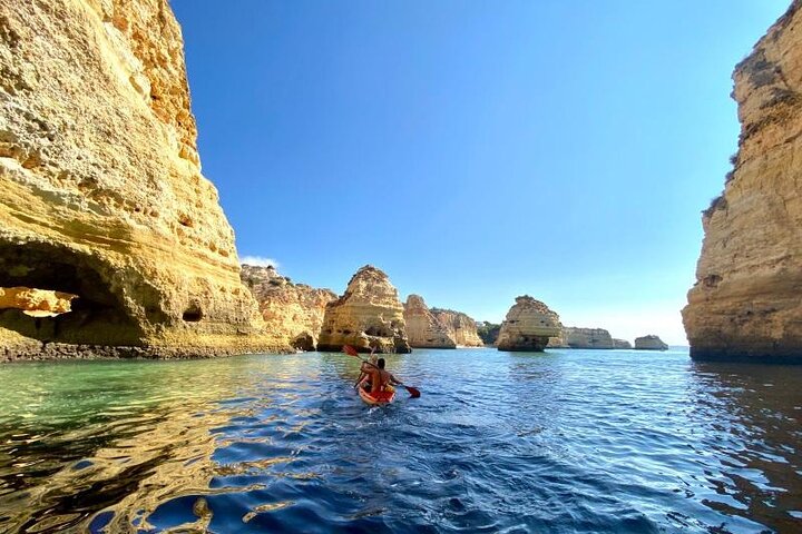 Benagil: Caves, Beaches, and Secret Spots Guided Kayak Tour