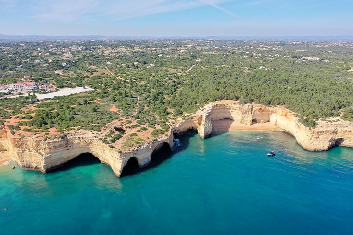Benagil: Caves, Beaches, and Secret Spots Guided Kayak Tour