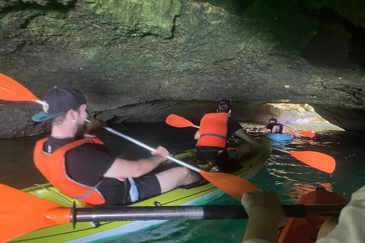 Benagil: Caves, Beaches, and Secret Spots Guided Kayak Tour