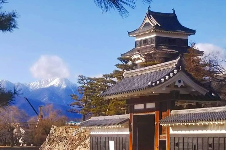 Matsumoto Castle Tour & Soba Noodle Experience