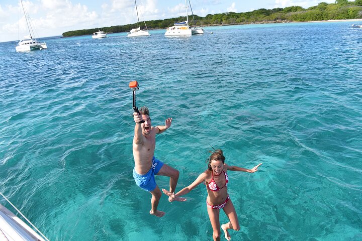 Blue cave & Hvar, 5 islands speed boat tour, luxuy seats in shade