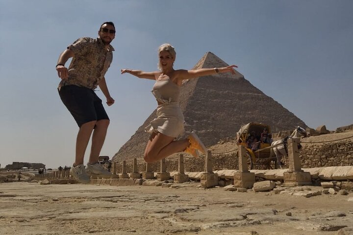 Half Day Tour Giza Pyramids& Great Sphinx with Private Tour Guide