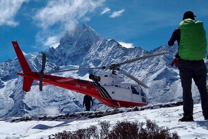 Landing Everest Base Camp and Gokyo Lake by Helicopter Day Tour