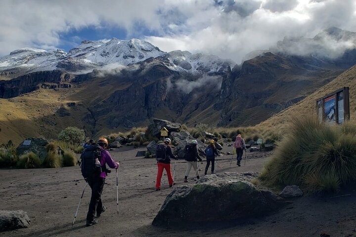 Iztaccihuatl Volcano Hiking Tour from Puebla
