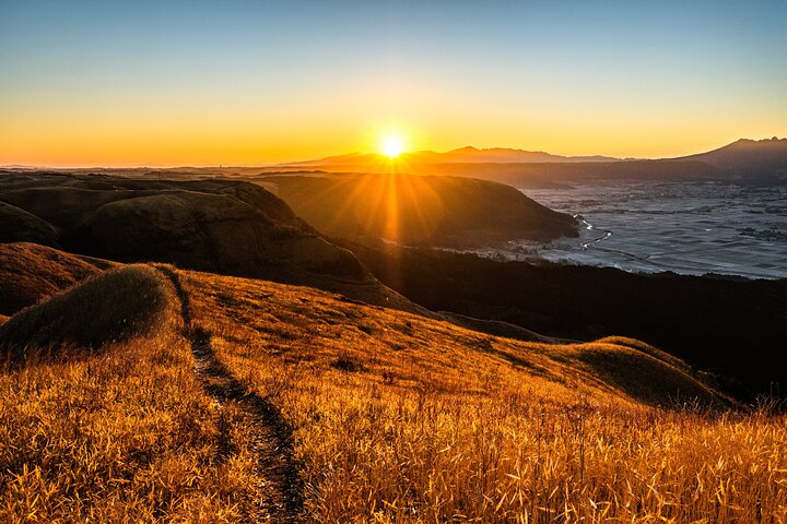 3-Days experience to feel the nature of Aso