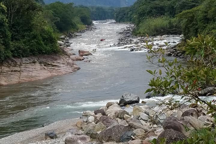 Rafting in the upper Pastaza (Level III + IV The best in Puyo) Ec