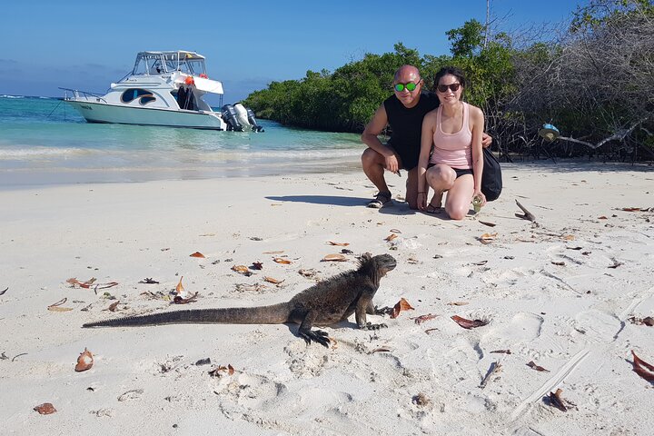 Day Tour to Santa Fe Island and Hidden Beach with snorkeling and fishing