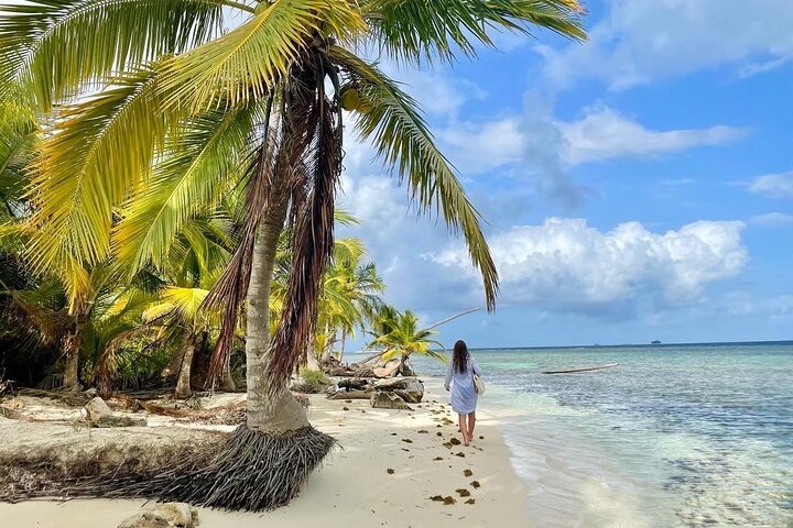 ALL INCLUSIVE San Blas Islands Day Tour on Sailboat
