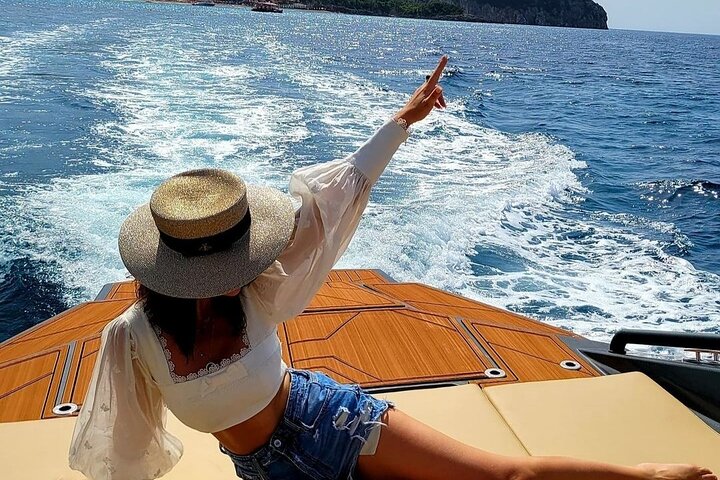 Blue cave & Hvar, 5 islands speed boat tour, luxuy seats in shade