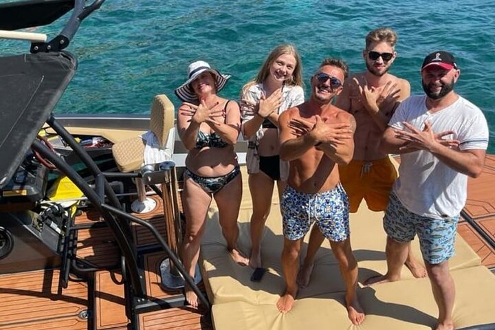 Blue cave & Hvar, 5 islands speed boat tour, luxuy seats in shade