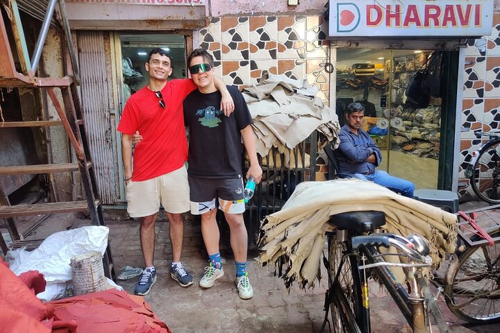 Dharavi slum tour in Mumbai by Female tour guides of the slum