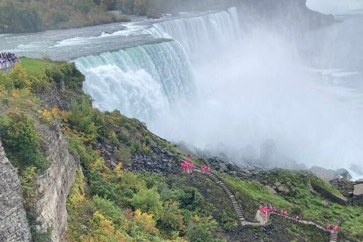 Niagara USA Maid of the Mist and Cave of the Winds Guided Tour