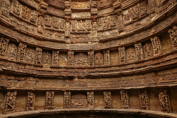 Stepwells of Gujarat: Adalaj and Rani ki Vav Private Tour