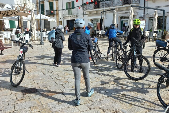 Tour Ebike Trulli Alberobello e Locorotondo