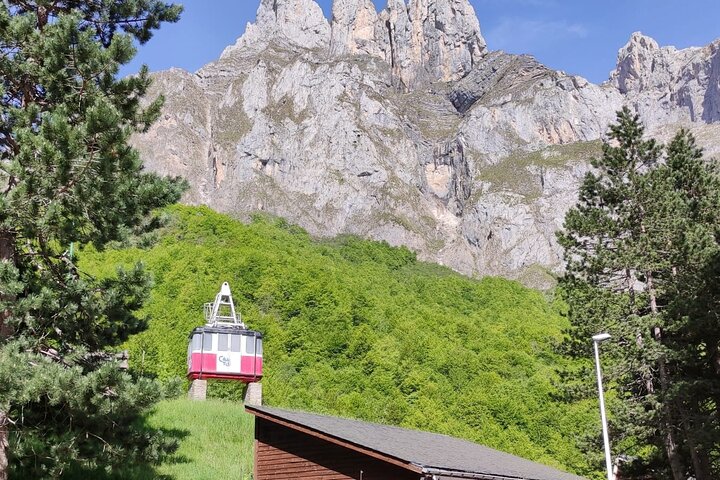 Picos de Europa and Potes Guided Tour from Santander-small groups