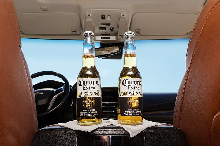 Private SUV Round-Trip from Airport to Hotels in Cabo San Lucas