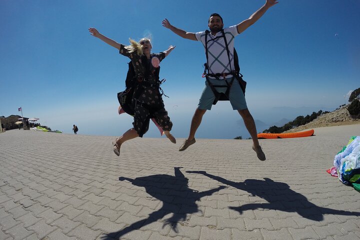 Oludeniz Paragliding Fethiye Turkey, Additional Features