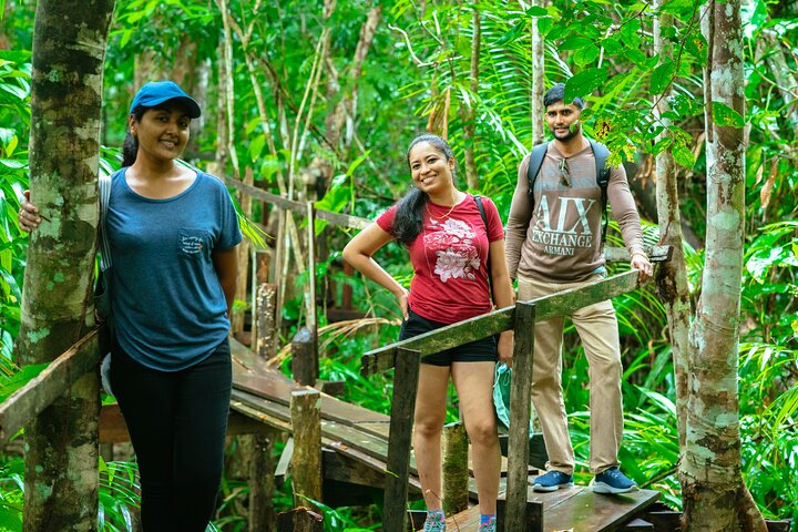 5 Island and Town Hopping Tour with Lunch