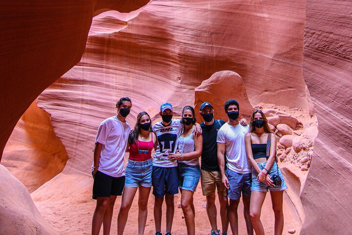 Lower Antelope Canyon Hiking Tour