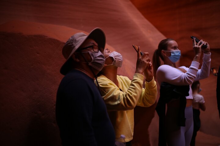 Lower Antelope Canyon Hiking Tour