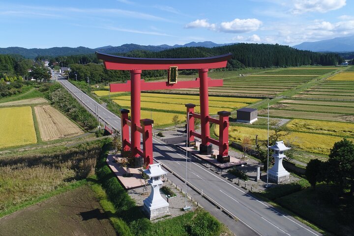 Dewa Sanzan & Tsuruoka in 1 Day Tour with Licensed Guide