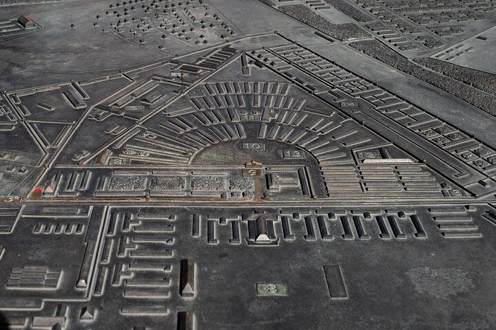 Berlin: Sachsenhausen Concentration Camp Tour in English