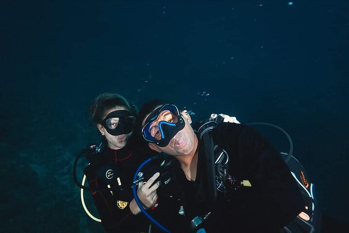 Diving tour in Isla del Caño for certified divers