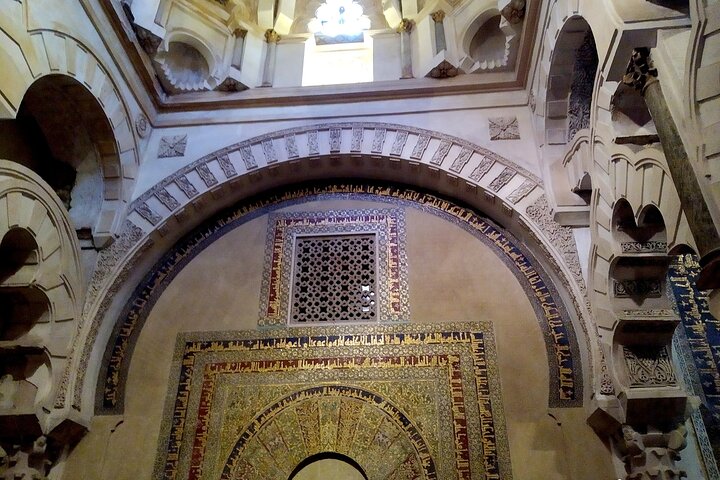 Guided tour of the Mosque-Cathedral of Cordoba in Spanish