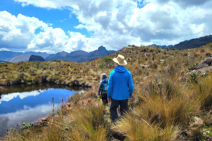 Cuenca to Guayaquil one-way tour with Cajas Park and a Cacao Farm visit