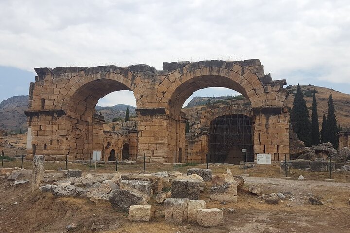 Full-day Pamukkale and Hierapolis Tour from Selcuk or Kusadasi
