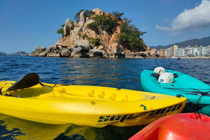 Kayaks Tour to El Morro Islet