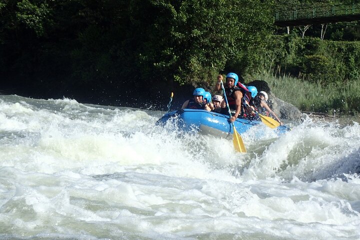 Extreme Rafting in Baños Ecuador Level III & IV +