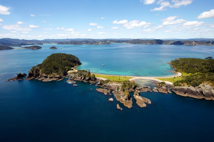 Hole in the Rock Cruise & Island Stopover (Half Day)