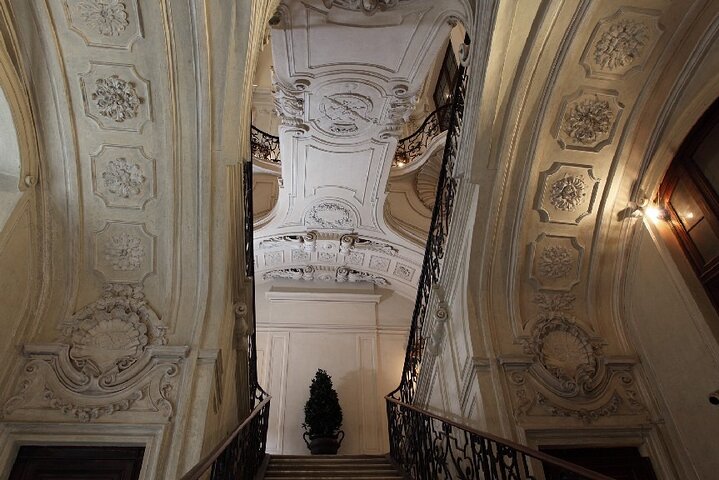 Turin Royal Palace Private Guided Tour with Skip-the-Line Entry