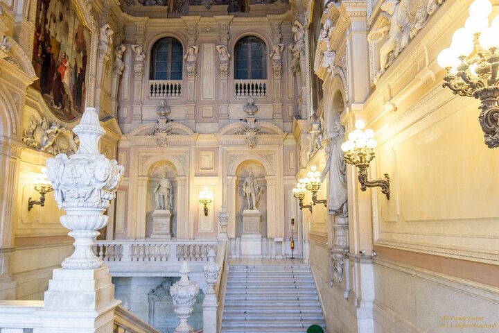 Turin Royal Palace Private Guided Tour with Skip-the-Line Entry