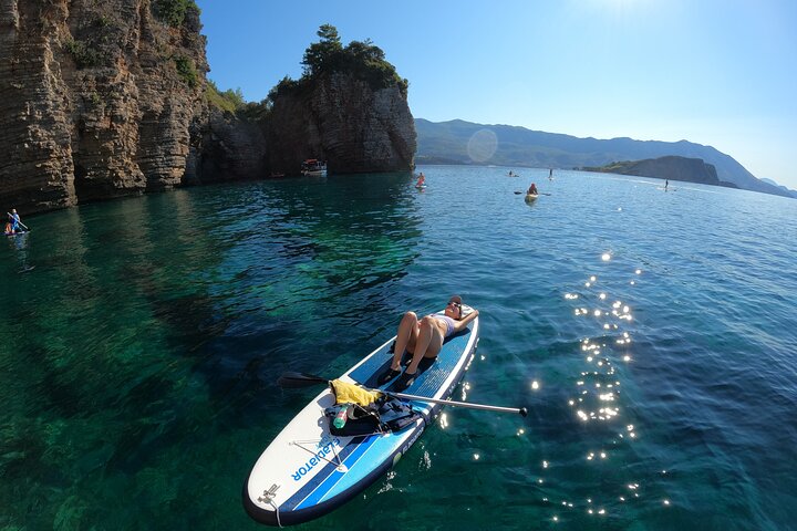 Budva Bay: Kayak & SUP Tour to Coastal Caves