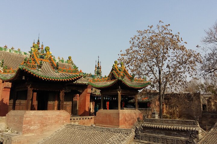 Pingyao Day Tour: Wang Family Mansion and Zhangbi Ancient Castle